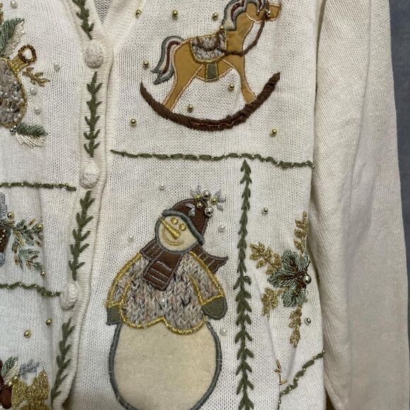 Christmas sweater with festive embroidered designs and beading. - Picture 3 of 8